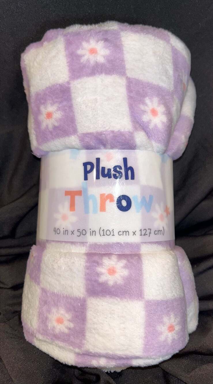 Purple & White Checkered Daisy Plush Throw Blanket 40 in x 50 in